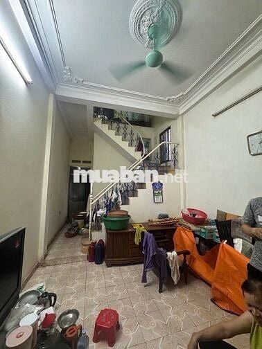 Nhà  chắc chắn- gần oto -ngõ Ba gác KIm Giang 42mx 2T  ở ,thuê -8.9 tỷ