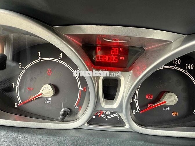 ford firsta 1.6 AT hatchback đăng ký 2012 siêu moi