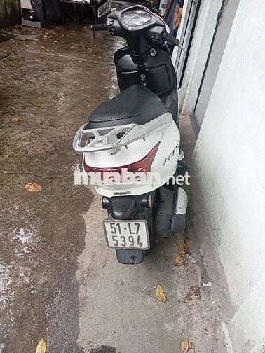 Xe Honda lead , xe chạy êm, ko hao xăng.