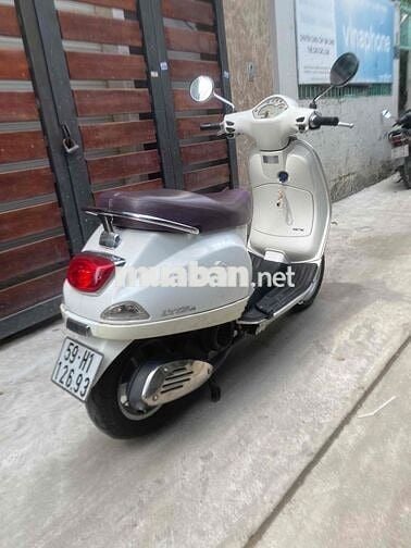 piaggio LX125 ie xăng phun.máy êm zin chưa bung