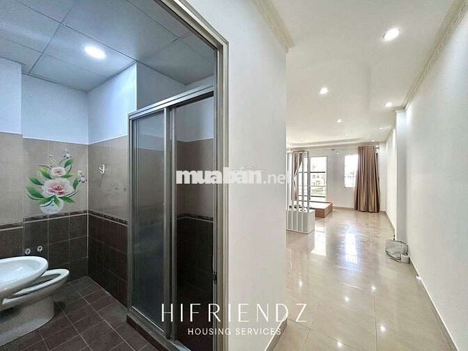 Căn hộ 1 phòng ngủ ban công siêu rộng máy giặt riênggần RMIT TDTU UFM