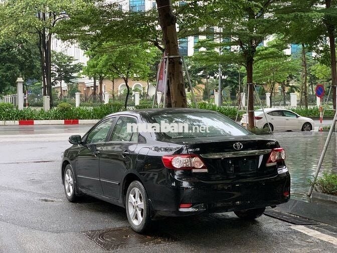 Toyota Corolla Altis 2011 2.0V - 118000 km