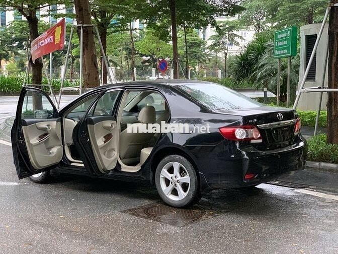Toyota Corolla Altis 2011 2.0V - 118000 km