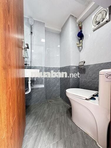 111 TRIỀU KHÚC - GÁC XÉP FULL NỘI THẤT - NGAY GẦN TRƯỜNG UTT