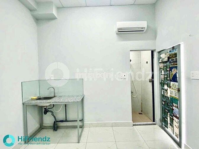 Cho thuê phòng trọ mới có thang máy ngay cầu nguyễn tri phương q10