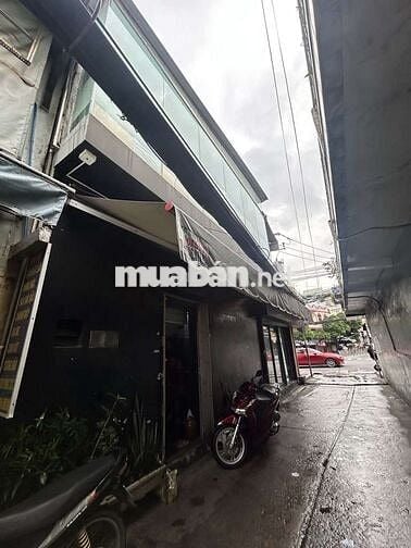 Nhà Mặt Tiền Lô Góc Kinh Doanh , 15m có lề , Trung tâm Q6 , Hậu Giang