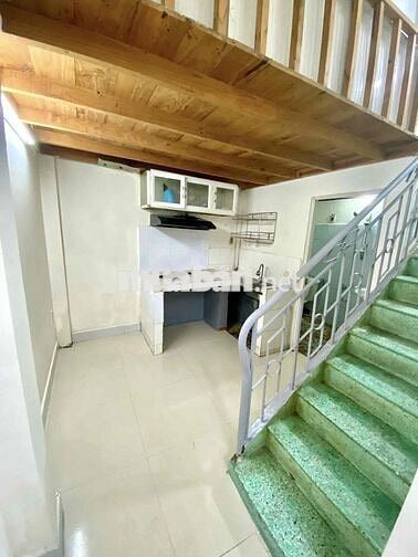 Cho thuê nhà gần trạm Y tế trường Thọ,/đs 8,p.Trường Thọ 9,5tr TL