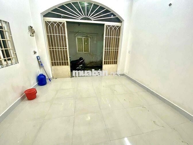 Cho thuê nhà gần trạm Y tế trường Thọ,/đs 8,p.Trường Thọ 9,5tr TL