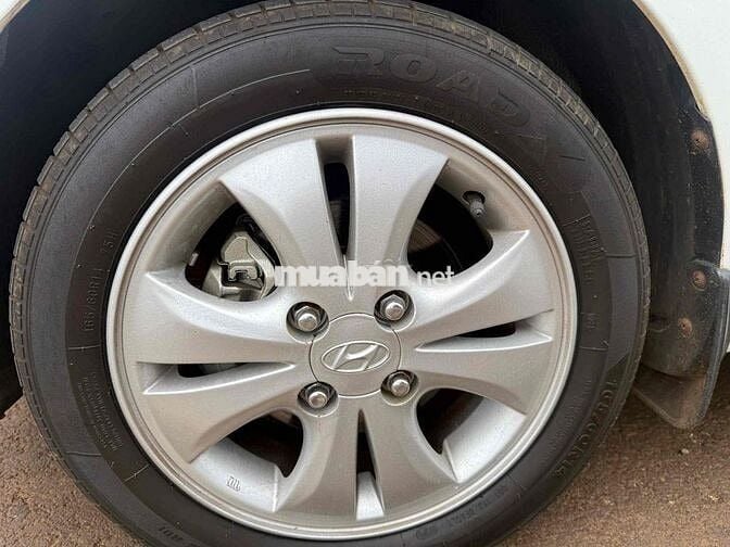 Hyundai Grand i10 2011 1.2 AT - 100000 km