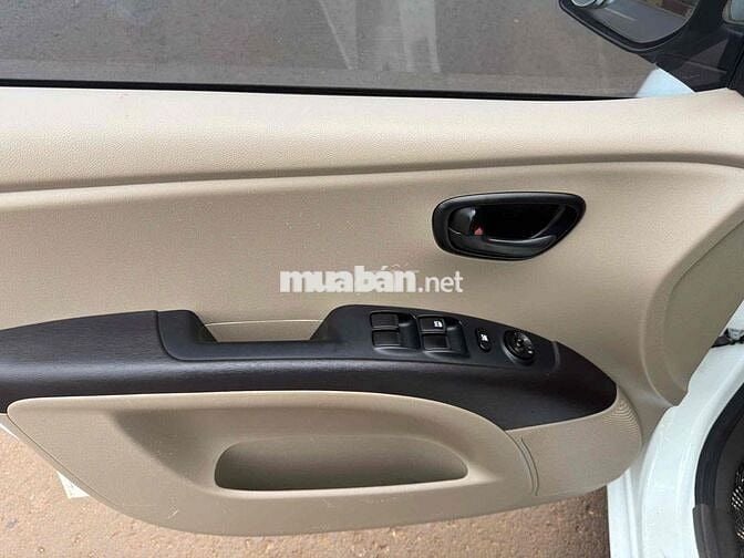 Hyundai Grand i10 2011 1.2 AT - 100000 km