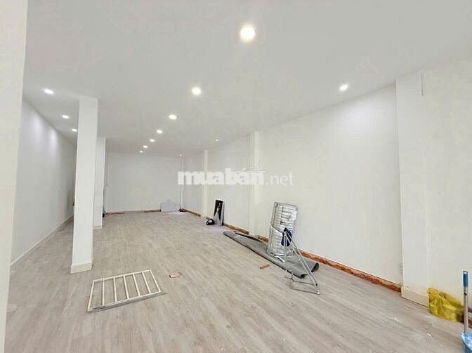 Cho Thuê Nhà Mới Mặt Tiền Đ.Lê Hồng Phong : 20tr Thương Lượng