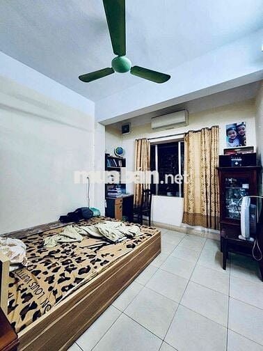 Cần bán gấp! TT Lò Đúc, mặt phố, 2 thoáng, funll nội thất, sổ CC 65m