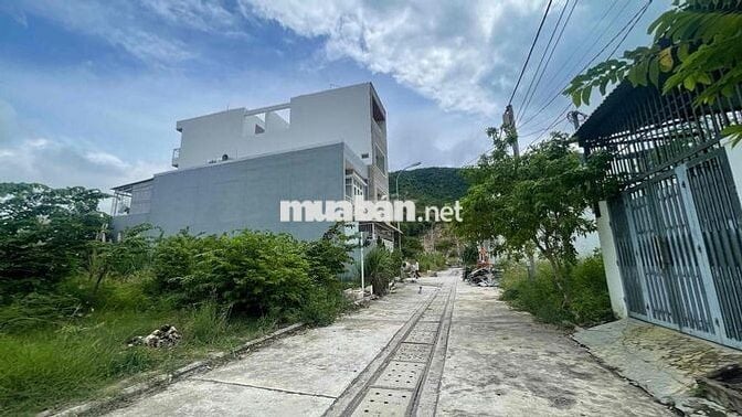 Lô Góc 2 Mặt Tiền TĐC Hòn Rớ 2 Phước Đồng Cách Sông 50m Sổ Đỏ Riêng