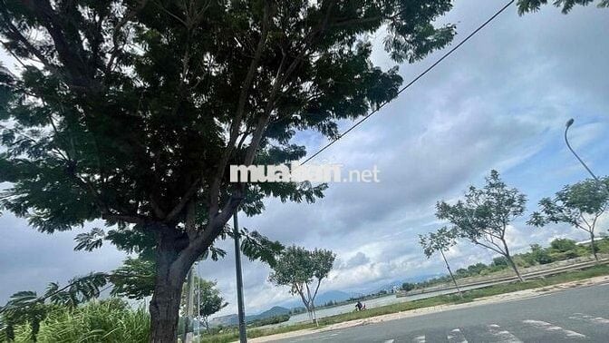 Lô Góc 2 Mặt Tiền TĐC Hòn Rớ 2 Phước Đồng Cách Sông 50m Sổ Đỏ Riêng