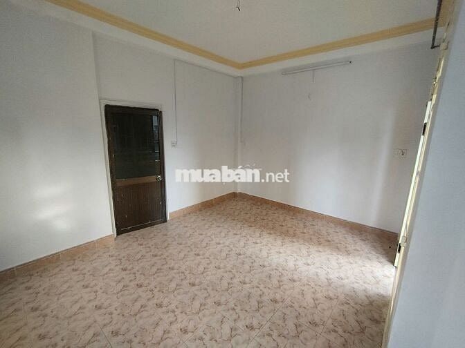 Phòng trọ không nội thất(có máy lạnh) -Thành Thái(sau Đại Học Hoa Sen)