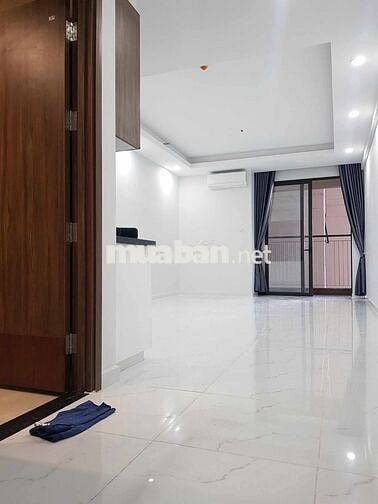 Cho thuê Opal Skyline căn hộ STUDIO 40m2 giá 4tr/tháng - ở liền