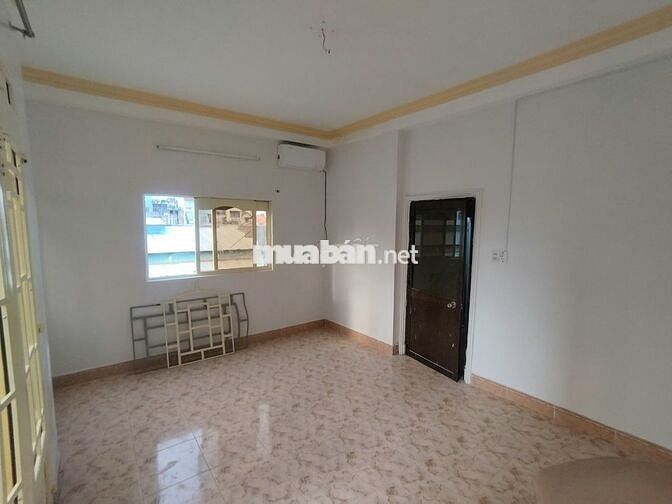 Phòng trọ không nội thất(có máy lạnh) -Thành Thái(sau Đại Học Hoa Sen)