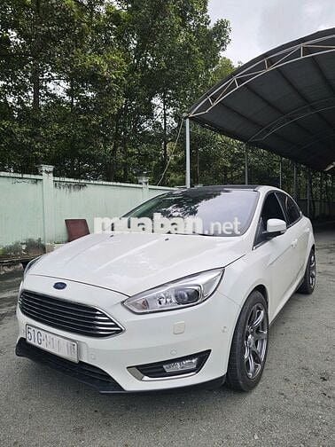 Ford Focus Titanium 2016 Trắng