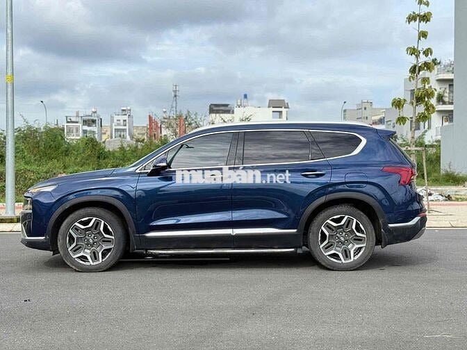Santafe Premium 2022 , 2 cầu, máy dầu , odo 34.000