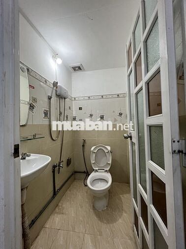 🔥 CHO THUÊ PHÒNG DUPLEX Q10 ĐH Ngoại ngữ - Tin học (HUFLIT)