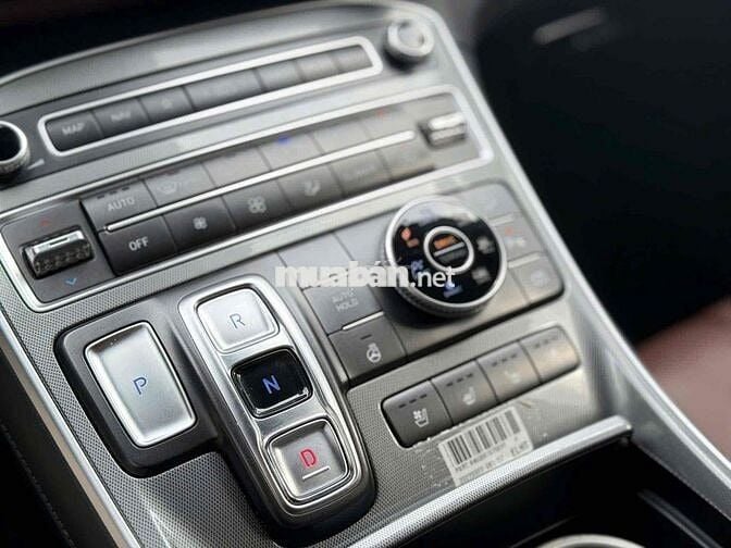 Santafe Premium 2022 , 2 cầu, máy dầu , odo 34.000