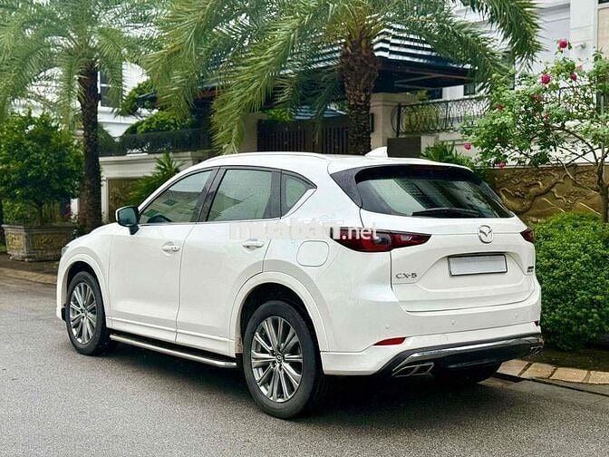 số điện thoại:  ***