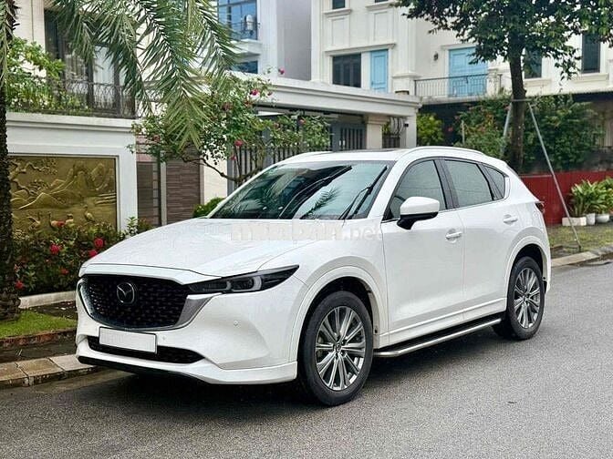 số điện thoại:  ***