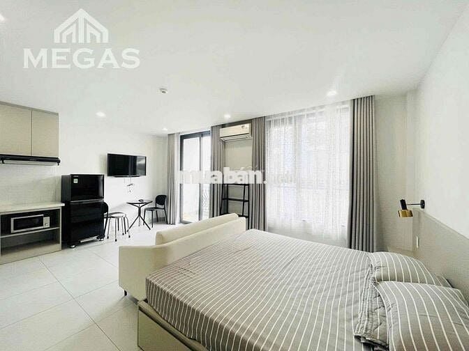 CHDV SANG TRỌNG - THANG MÁY - BAN CÔNG - CHỈ TÍNH ĐIỆN CÒN LẠI FREE