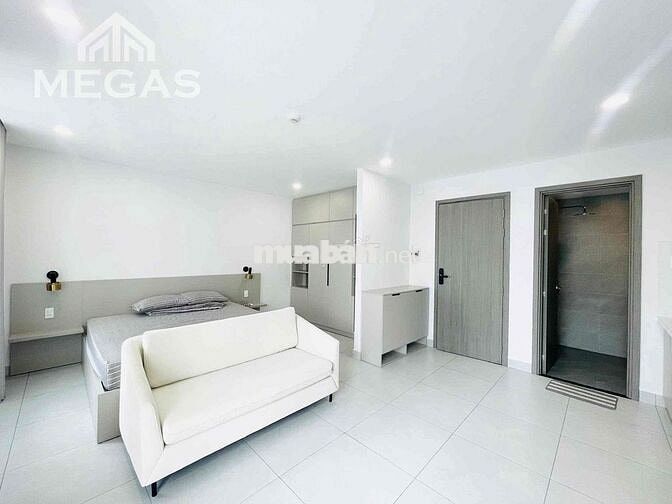 CHDV SANG TRỌNG - THANG MÁY - BAN CÔNG - CHỈ TÍNH ĐIỆN CÒN LẠI FREE