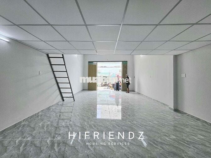 MẶT BẰNG LỚN - GIÁ RẺ - 90M2 - ĐƯỜNG HOÀ BÌNH - CÓ LỀ ĐỂ XE - ĐÔNG DAN