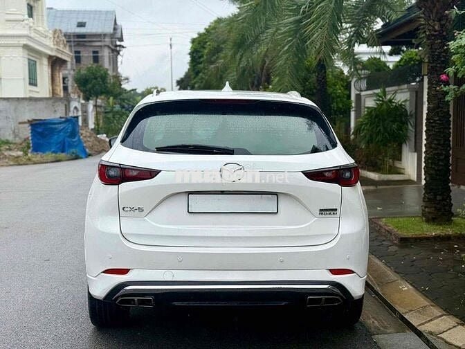 số điện thoại:  ***