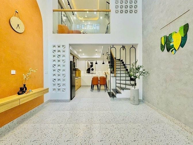 Nhà đẹp giá rẻ! 42m2 Nguyễn Thiện Thuật, P1, Q3, Sổ hồng riêng, hẻm 5m