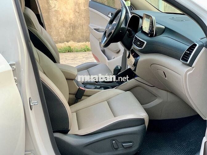 Tucson 2019 trắng 2.0 đặc biệt