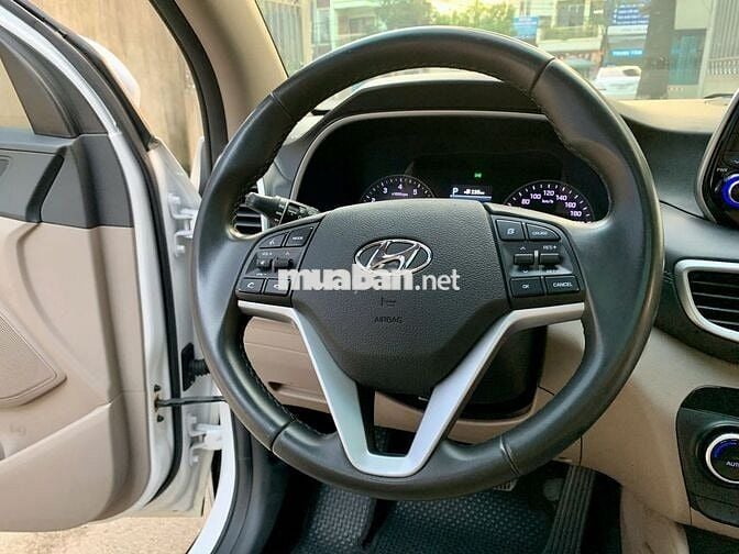 Tucson 2019 trắng 2.0 đặc biệt