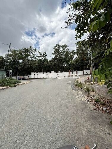 LÔ ĐẤT 133M2 SỔ RIENG ĐƯONG XE TẢI 9M TRONG KHU DÂN CƯ P TÂN ĐÔNG HIỆP