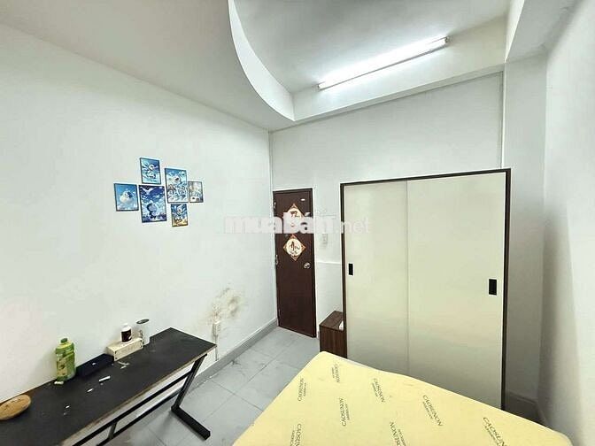 PHÒNG SẴN NỘI THẤT TÁCH BẾP Q10