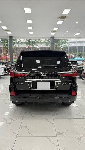 Bán Lexus LX570 nhập Mỹ, sản xuất 2018, lăn bánh chưa đầy 4 vạn, 