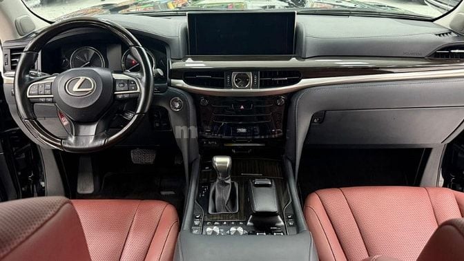 Bán Lexus LX570 nhập Mỹ, sản xuất 2018, lăn bánh chưa đầy 4 vạn, 