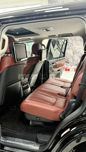 Bán Lexus LX570 nhập Mỹ, sản xuất 2018, lăn bánh chưa đầy 4 vạn, 