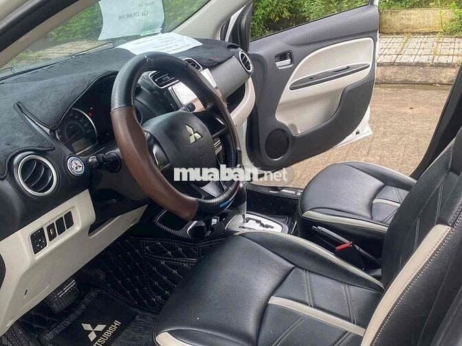 Mitshubishi attrage số tự động rin đẹp fun đồ chơi