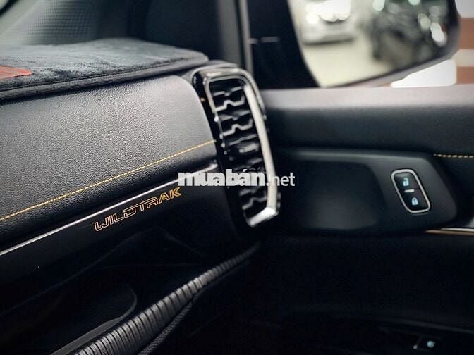 FORD RANGER WILDTRAK 2024 SIÊU LƯỚT