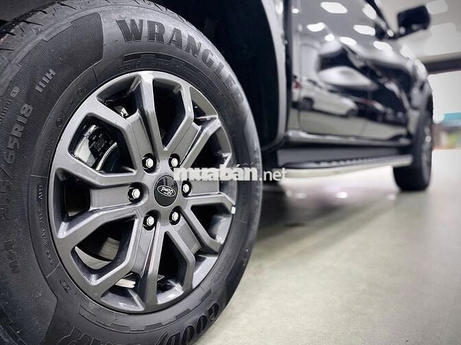 FORD RANGER WILDTRAK 2024 SIÊU LƯỚT