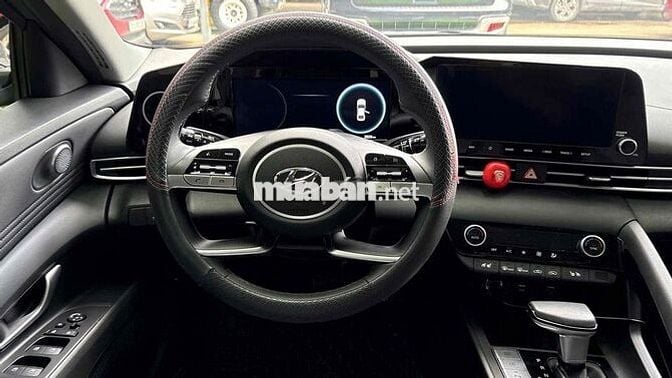 Xe Elantra 2025 siêu lướt 2.800km