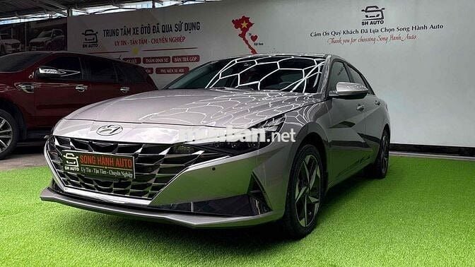 Xe Elantra 2025 siêu lướt 2.800km