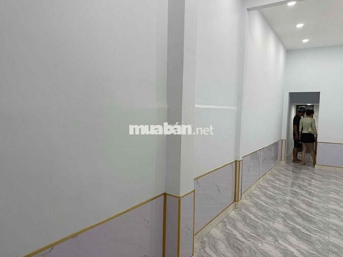 Nhà Quận 1 Trần Hưng Đạo , dọn vào ở ngay