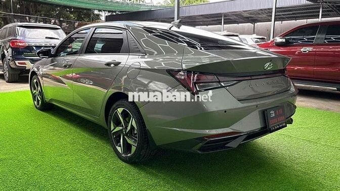 Xe Elantra 2025 siêu lướt 2.800km