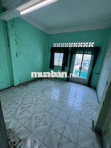 Bán nhà mặt tiền đường Nguyễn Biểu, Quận 5, 4 lầu, 77m2, giá 28,2 tỷ