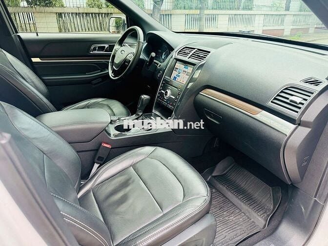 Ford Explorer 2019 Limited, bảo hành 2026, Vay 75%