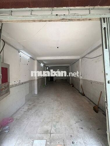 Bán nhà mặt tiền đường Nguyễn Biểu, Quận 5, 4 lầu, 77m2, giá 28,2 tỷ