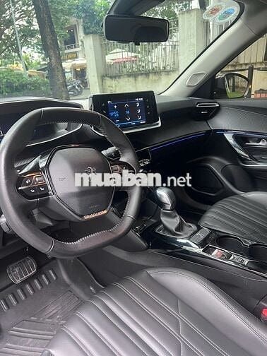 Peugeot 2008 2022 GT Line 1.2 AT - 64000 km